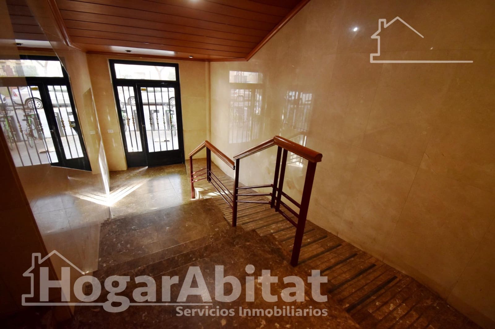 3 bedroom Flat for sale in Castello de la Plana - € 129,000 (Ref: 9881986)