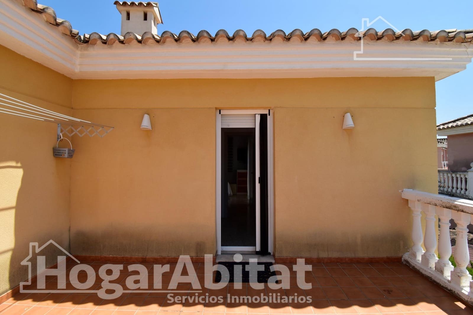 2 bedroom Terraced Villa for sale in Oliva with pool - € 390,000 (Ref: 9884877)