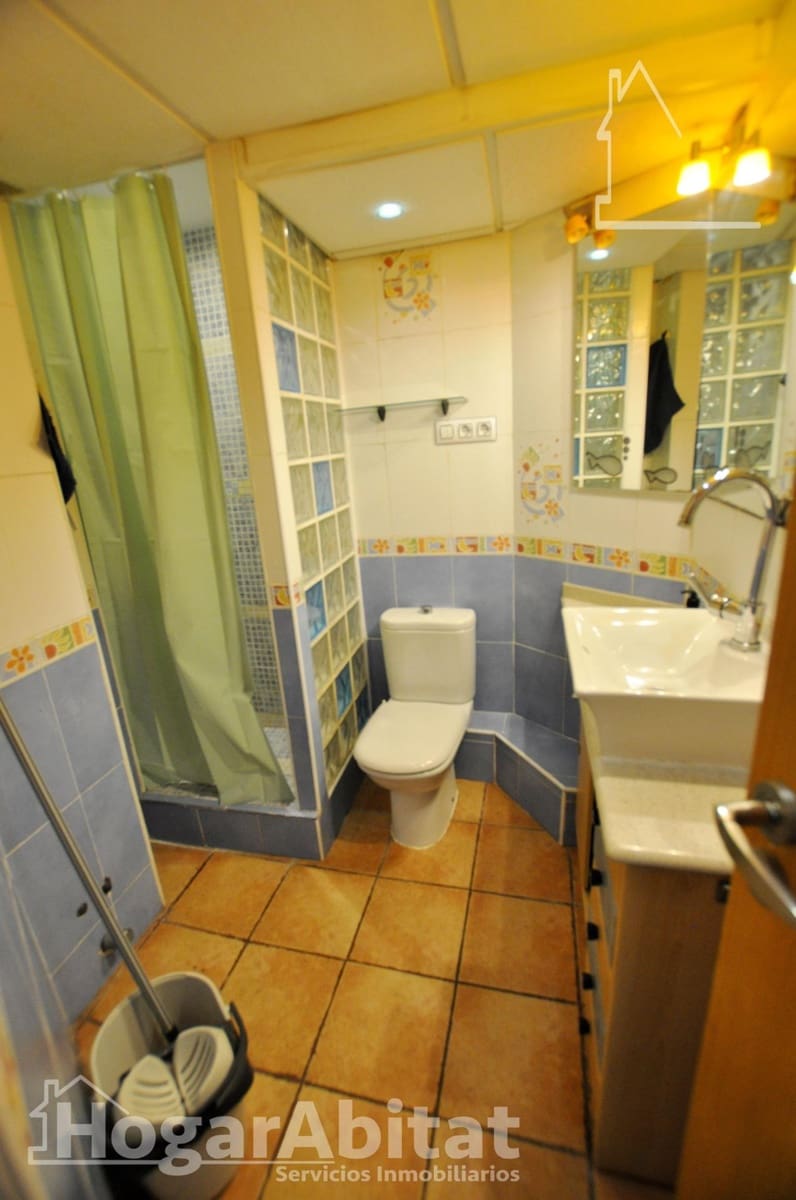 Piso de 2 habitaciones en València ciudad en venta - 215.000 € (Ref: 9890422)