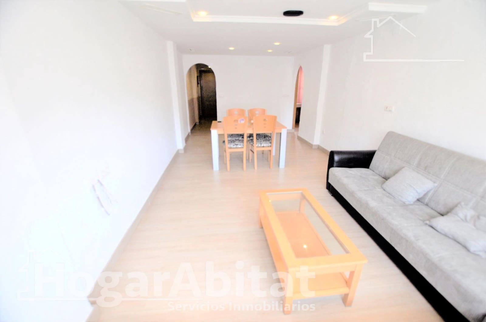 Piso de 2 habitaciones en València ciudad en venta - 215.000 € (Ref: 9890422)