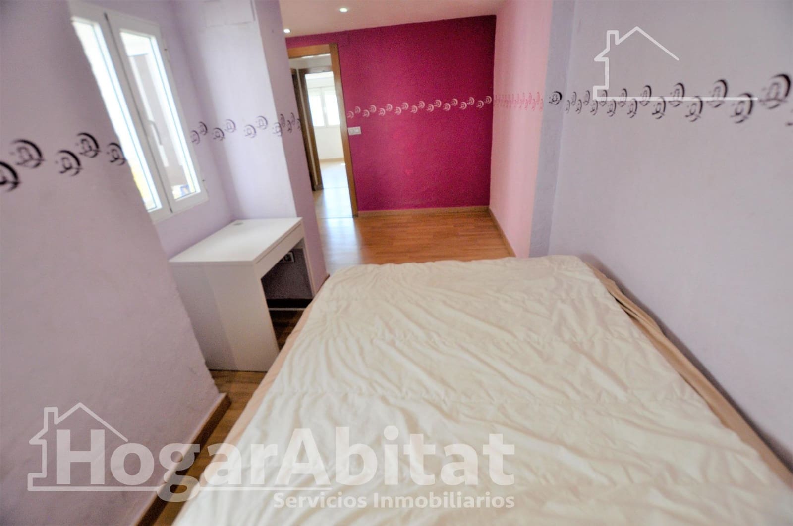 Piso de 2 habitaciones en València ciudad en venta - 215.000 € (Ref: 9890422)