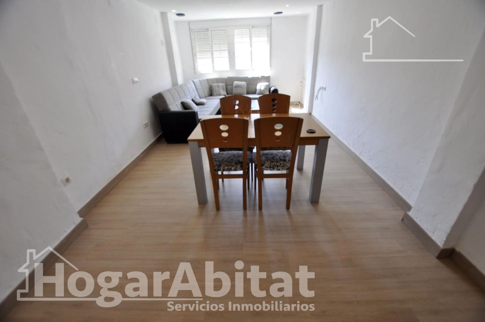 Piso de 2 habitaciones en València ciudad en venta - 215.000 € (Ref: 9890422)