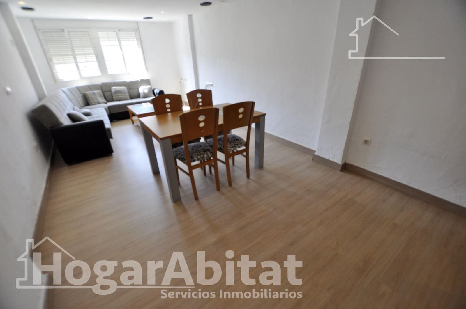 Piso de 2 habitaciones en València ciudad en venta - 215.000 € (Ref: 9890422)