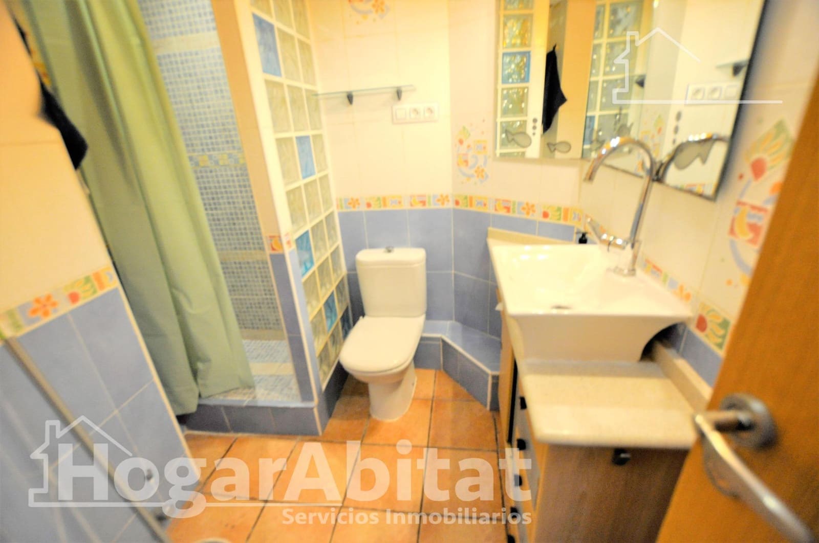 Piso de 2 habitaciones en València ciudad en venta - 215.000 € (Ref: 9890422)
