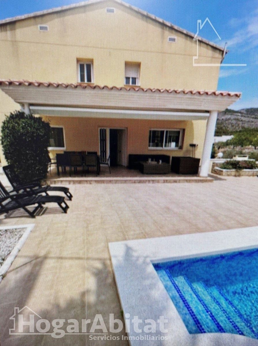 5 Zimmer Villa zu verkaufen in Borriol mit Pool Garage - 380.000 € (Ref: 9890425)