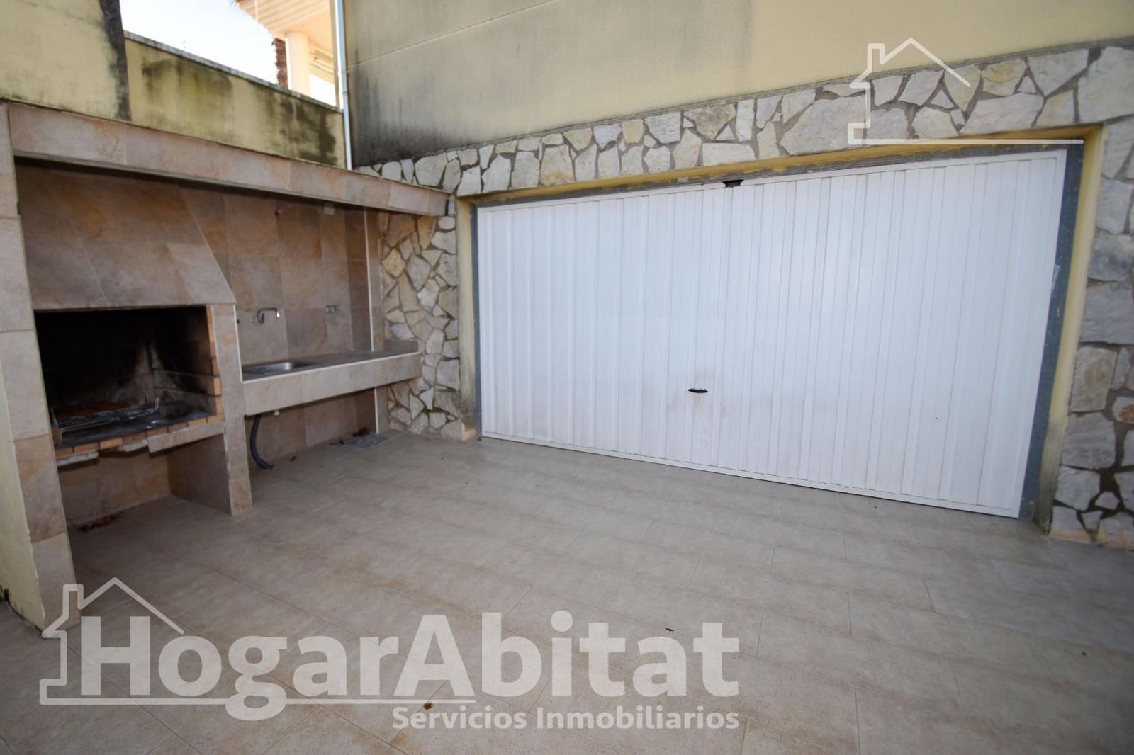 5 Zimmer Villa zu verkaufen in Borriol mit Pool Garage - 380.000 € (Ref: 9890425)