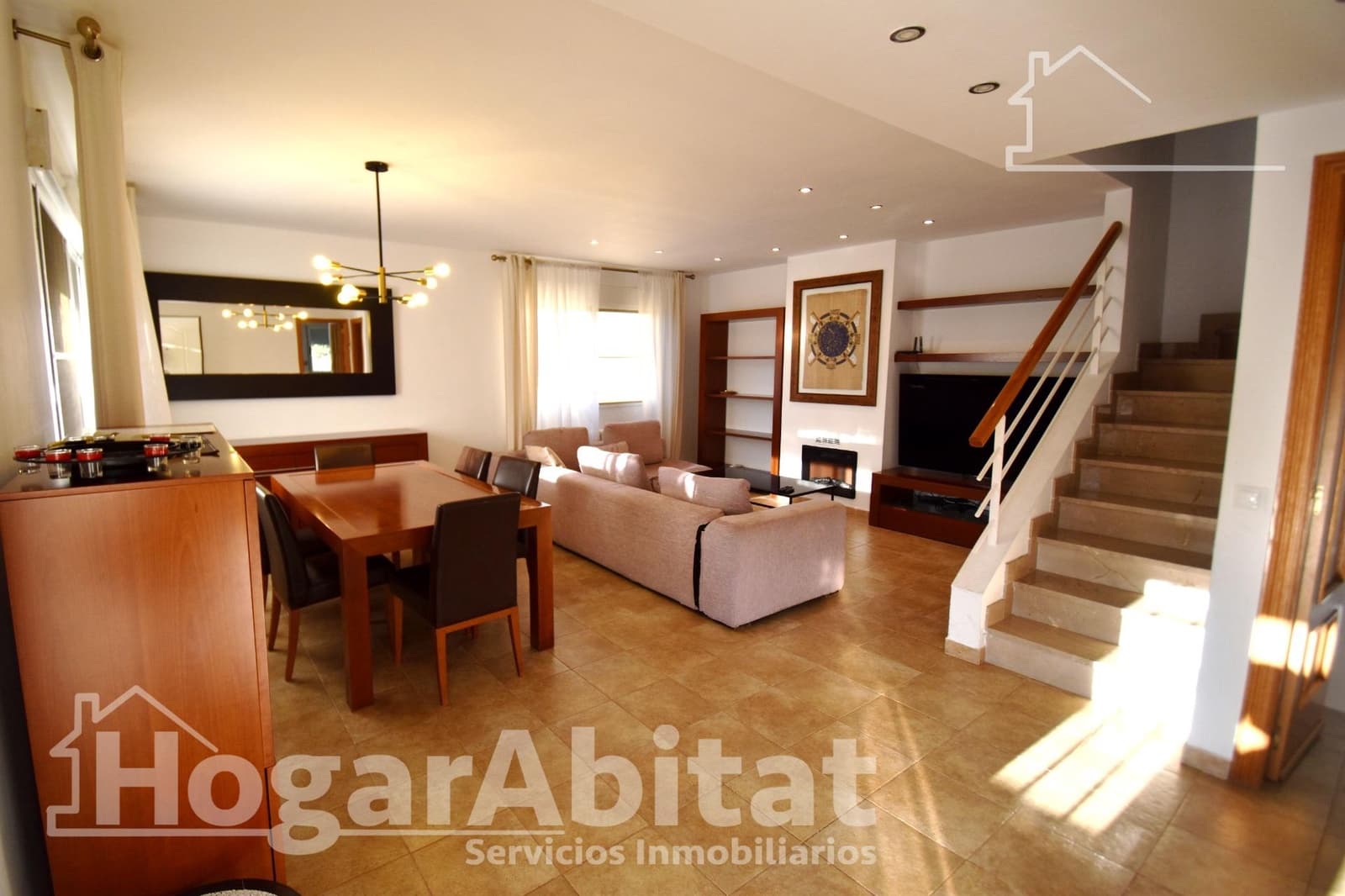 5 Zimmer Villa zu verkaufen in Borriol mit Pool Garage - 380.000 € (Ref: 9890425)