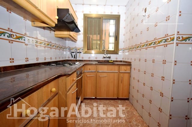 3 soverom Hus til salgs i Cabanyal-Canyamelar, Valencia by - € 395 000 (Ref: 9890455)