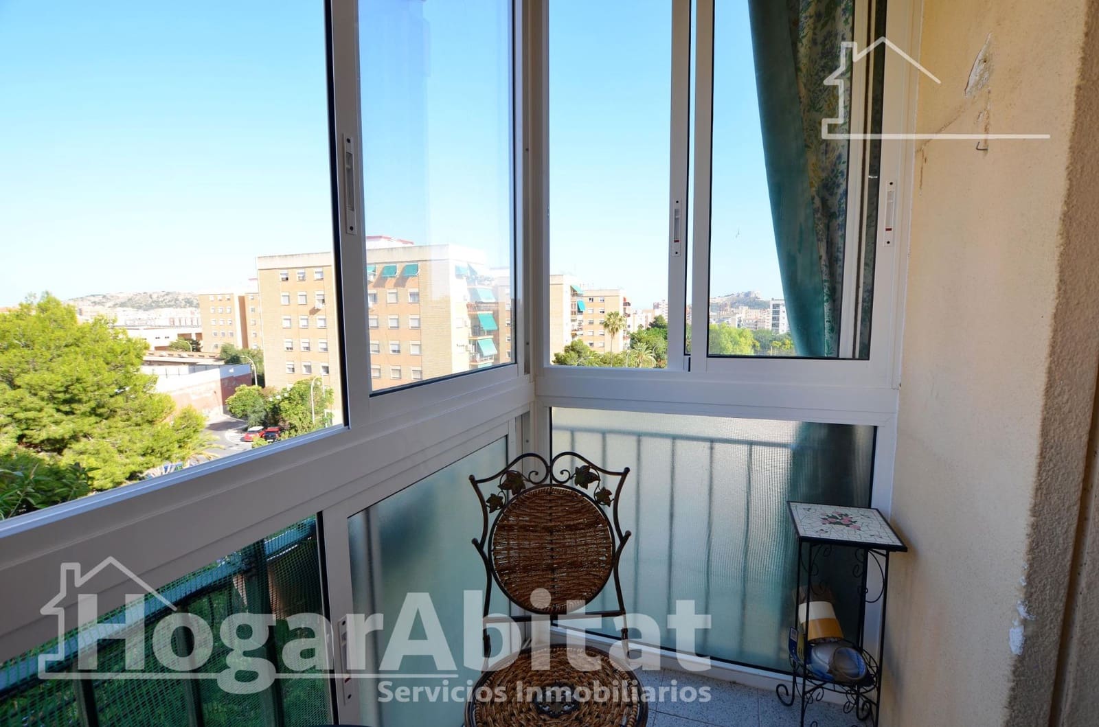 Piso de 3 habitaciones en Alicante / Alacant ciudad en venta - 156.000 € (Ref: 9892422)