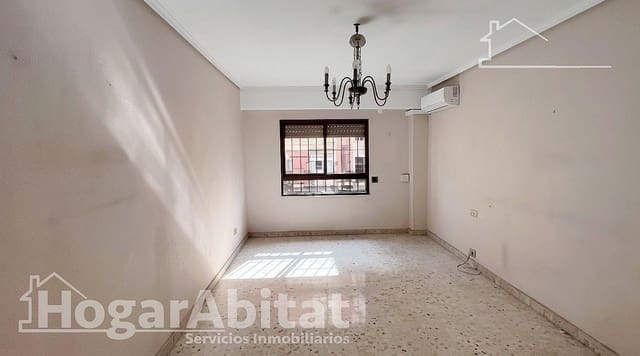 3 bedroom Flat for sale in Mont-Olivet, Valencia city - € 325,000 (Ref: 9893922)
