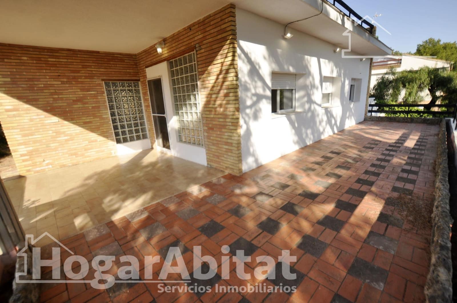 Chalet de 3 habitaciones en Náquera en venta con piscina garaje - 480.000 € (Ref: 9893928)