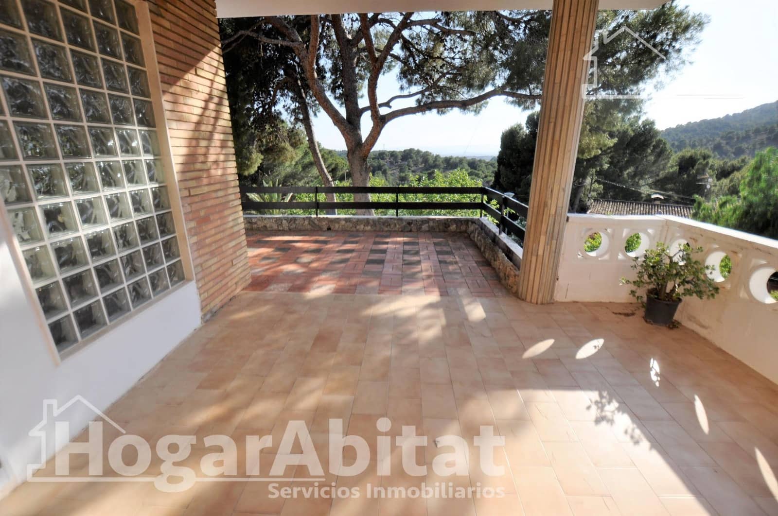 Chalet de 3 habitaciones en Náquera en venta con piscina garaje - 480.000 € (Ref: 9893928)