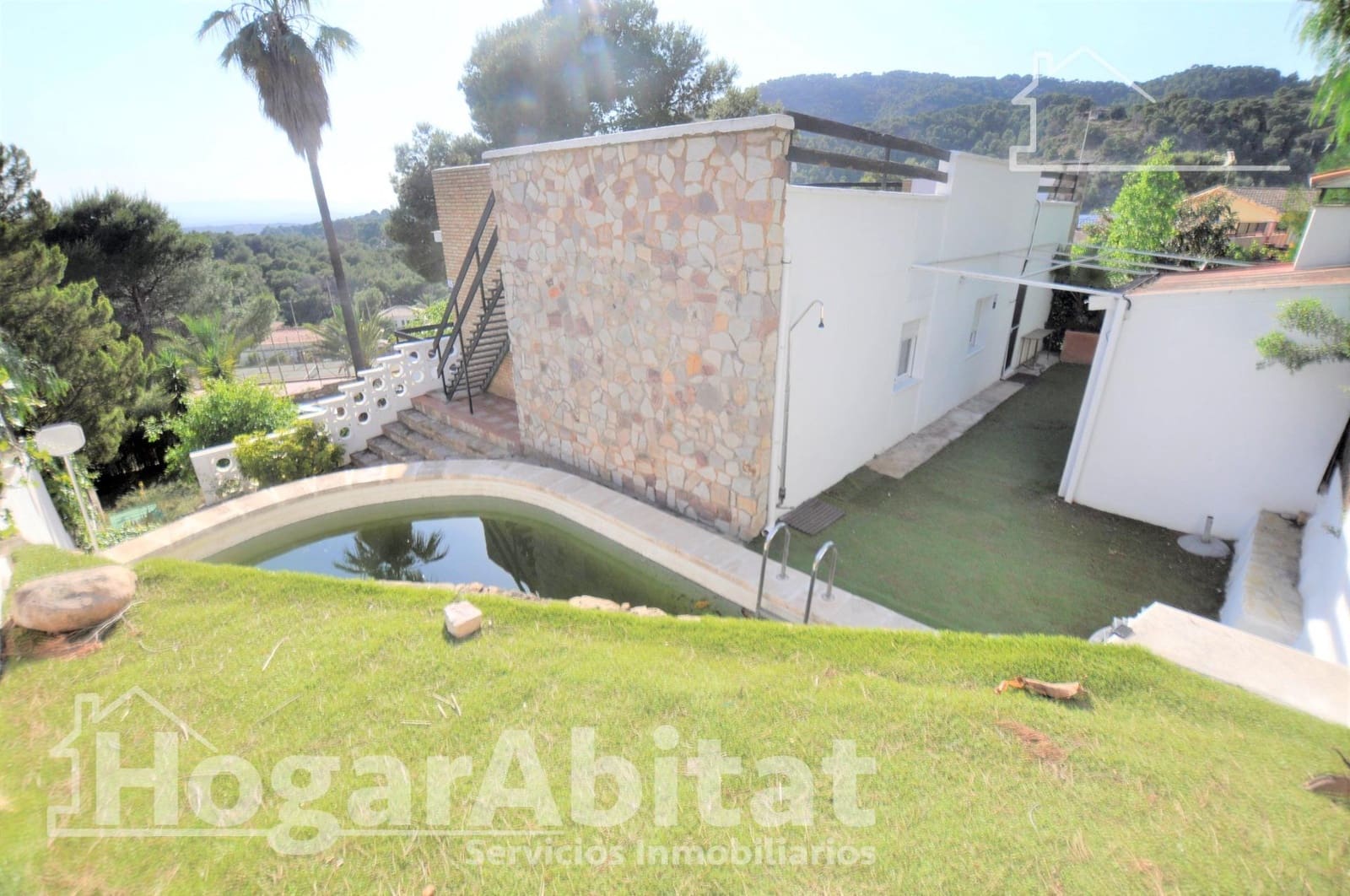Chalet de 3 habitaciones en Náquera en venta con piscina garaje - 480.000 € (Ref: 9893928)
