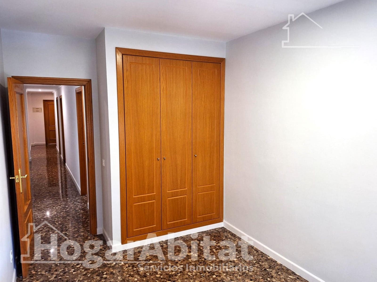 3 bedroom Flat for sale in Cheste - € 183,000 (Ref: 9896377)