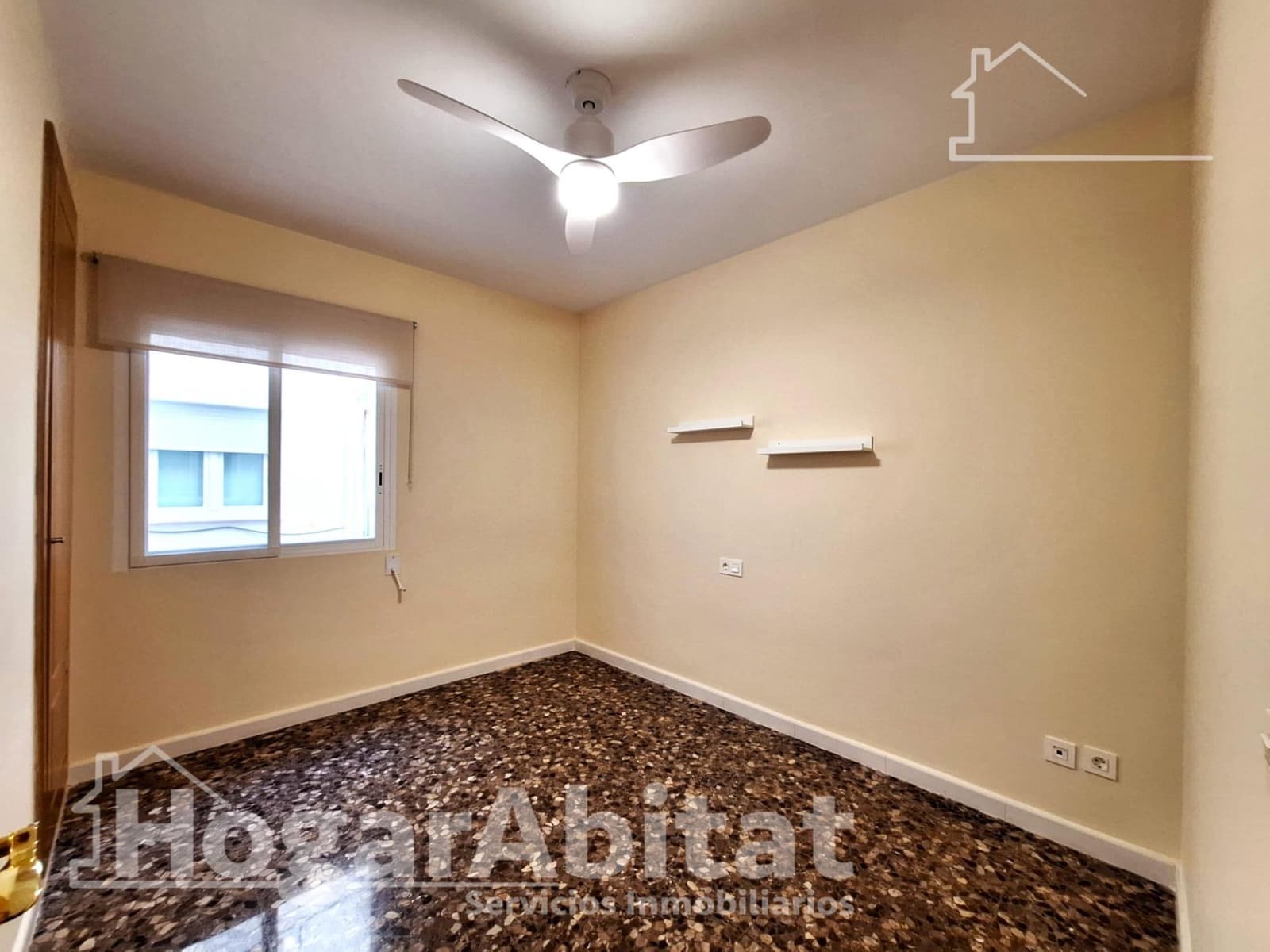3 bedroom Flat for sale in Cheste - € 183,000 (Ref: 9896377)