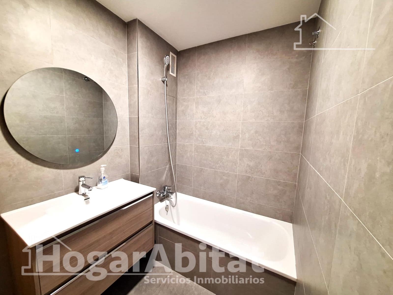 3 bedroom Flat for sale in Cheste - € 183,000 (Ref: 9896377)