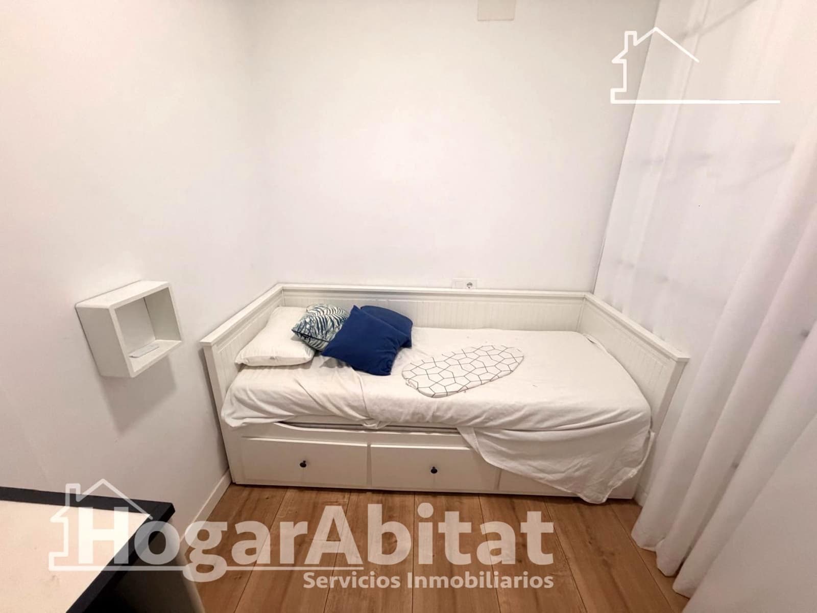 Piso de 3 habitaciones en València ciudad en venta - 330.000 € (Ref: 9896379)