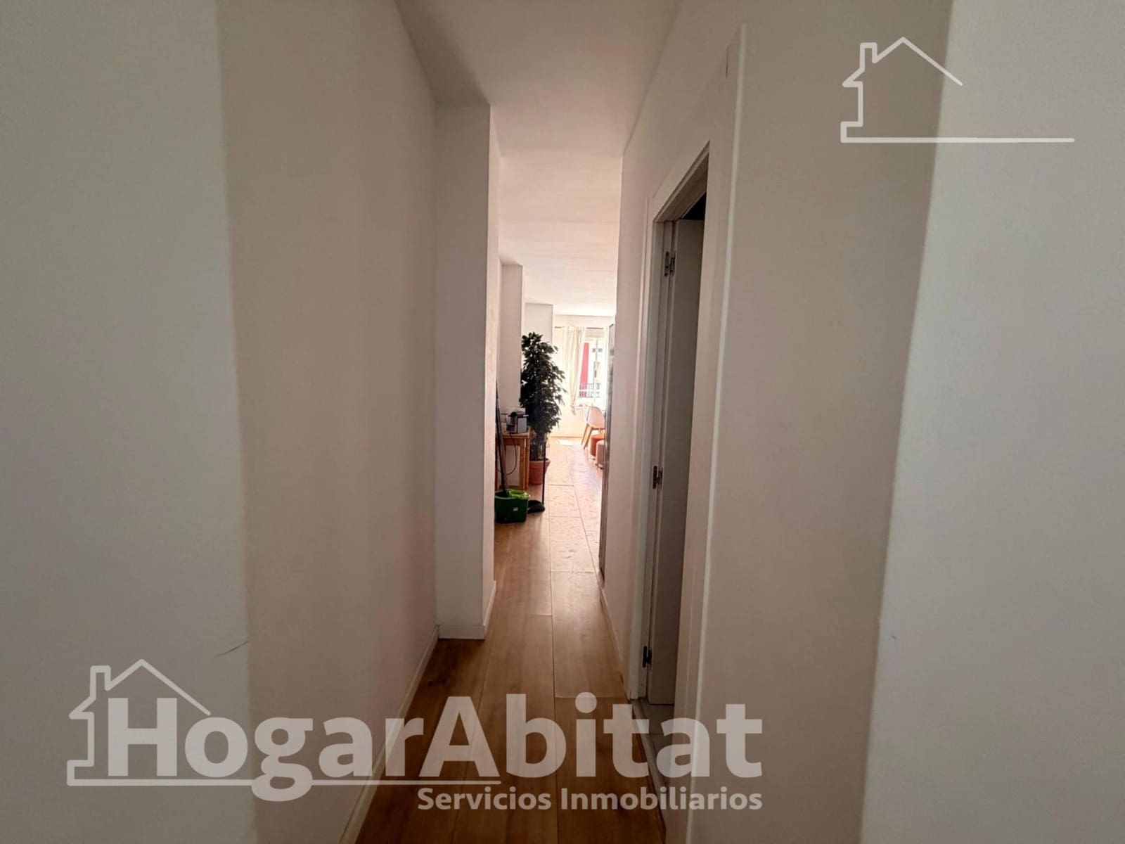 Piso de 3 habitaciones en València ciudad en venta - 330.000 € (Ref: 9896379)