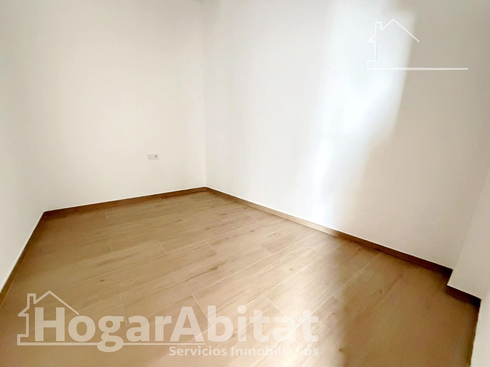 3 bedroom Flat for sale in Sagunto / Sagunt - € 245,000 (Ref: 9896382)