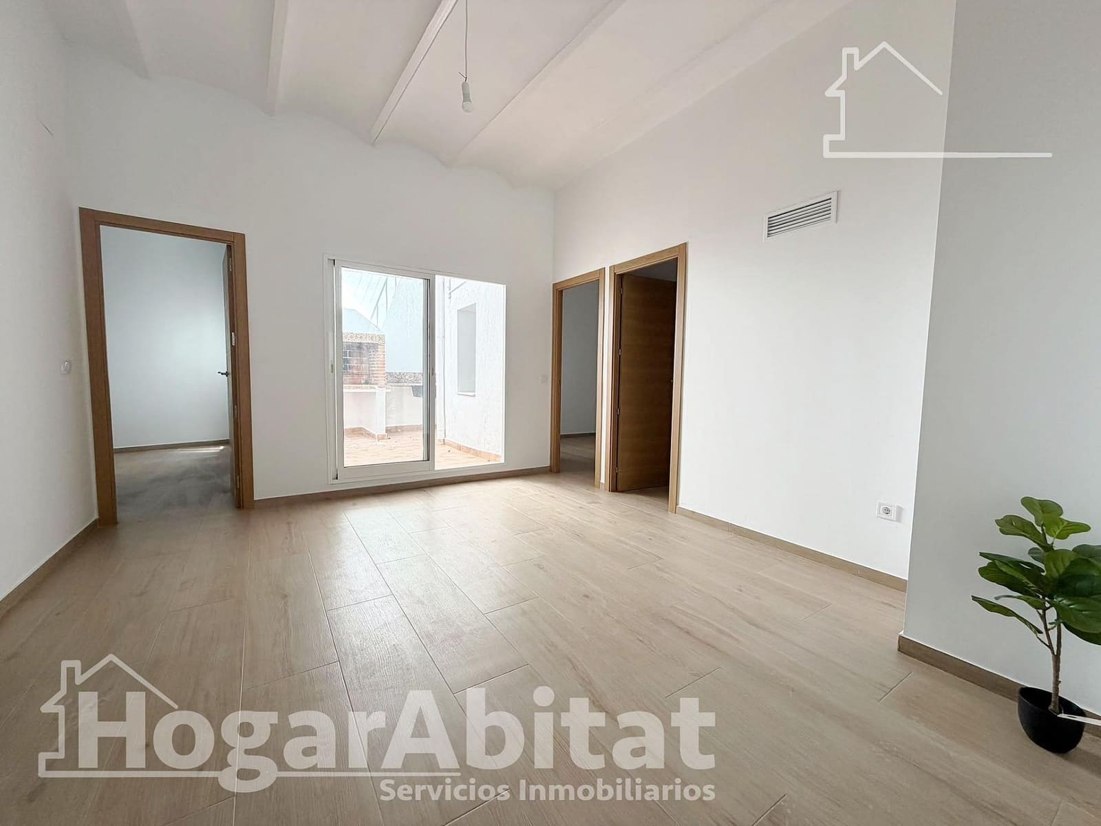 3 bedroom Flat for sale in Sagunto / Sagunt - € 245,000 (Ref: 9896382)