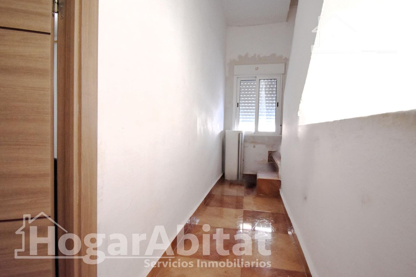 3 bedroom Flat for sale in Alzira - € 140,000 (Ref: 9898725)