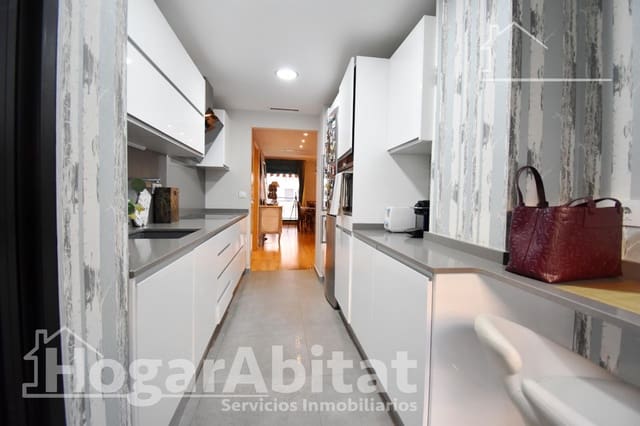 3 quarto Apartamento para venda em Gandia com piscina garagem - 299 999 € (Ref: 9898726)