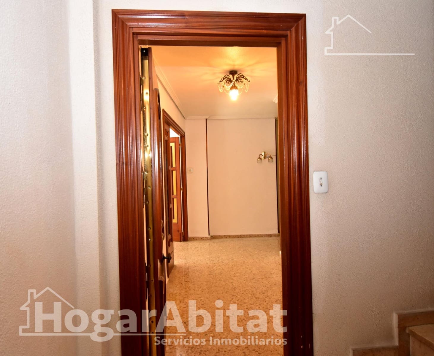 4 bedroom Flat for sale in Catarroja with garage - € 270,000 (Ref: 9898734)