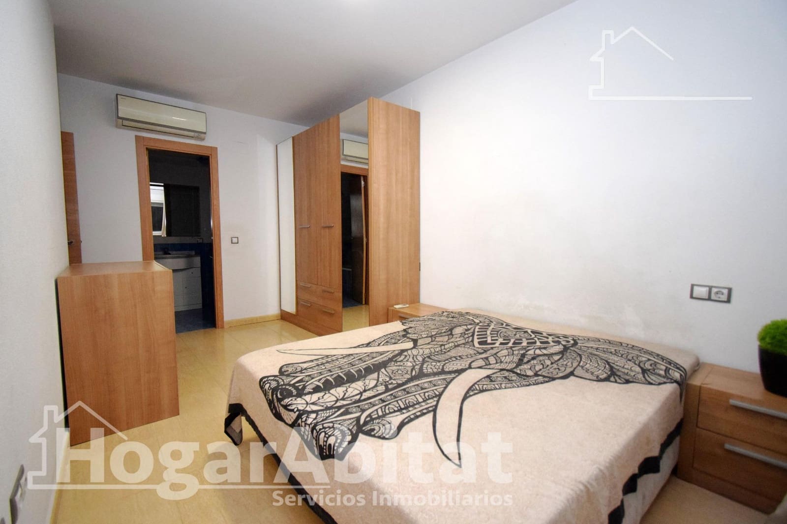 3 bedroom Flat for sale in Paterna with garage - € 262,500 (Ref: 9898740)