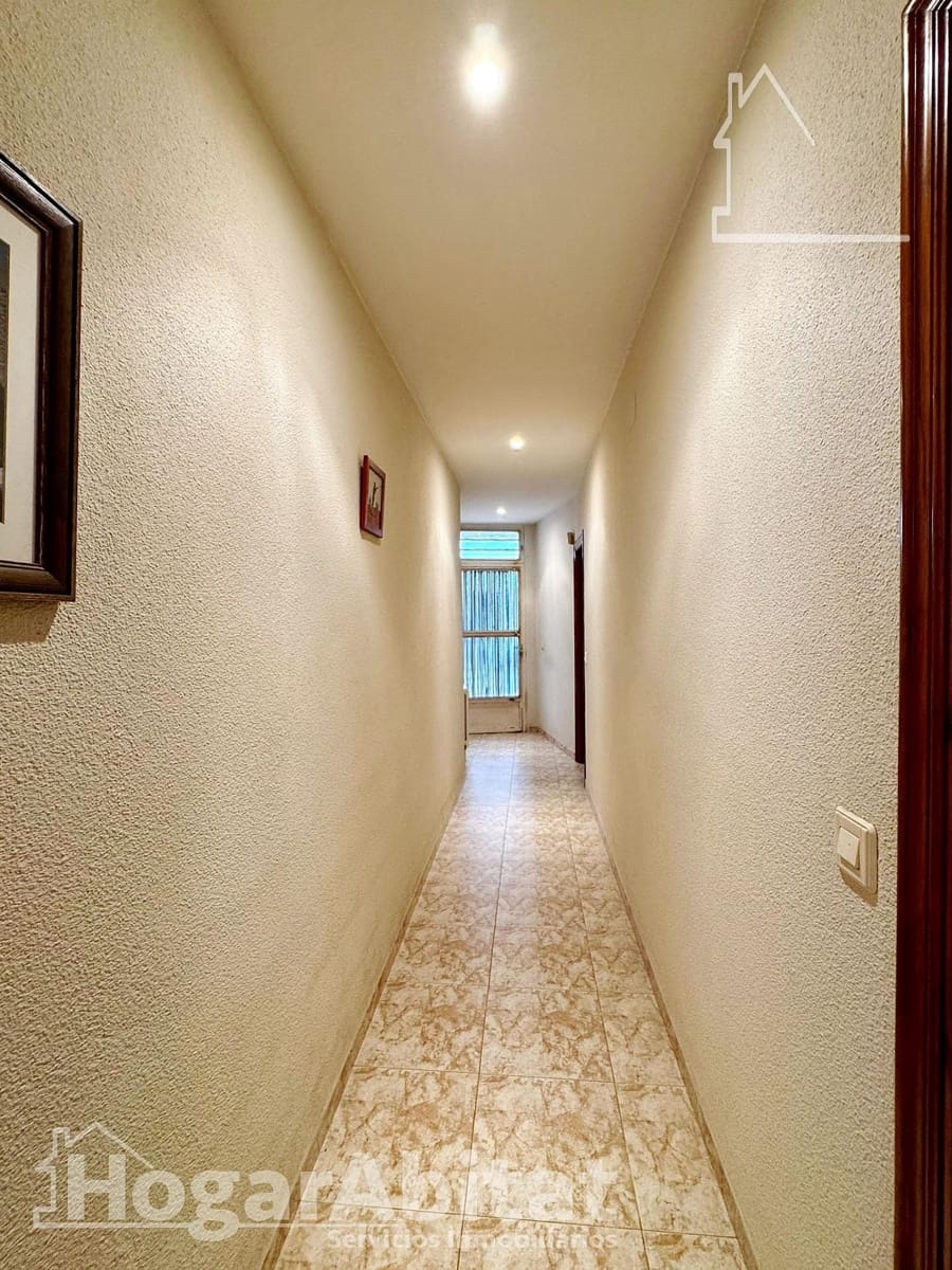 5 bedroom Townhouse for sale in Chert / Xert with garage - € 270,000 (Ref: 9898744)