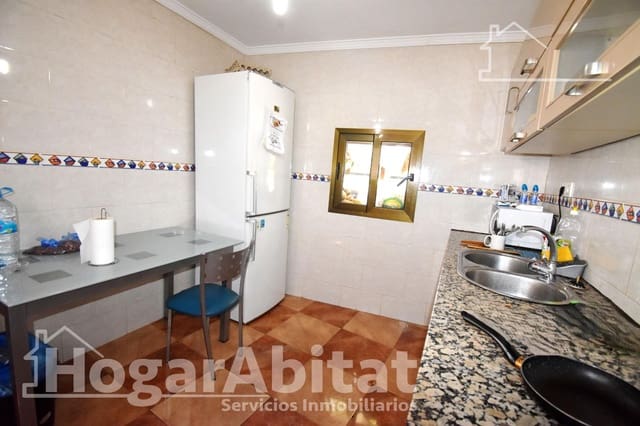 3 slaapkamer Flat te koop in Alzira - € 140.000 (Ref: 9903987)