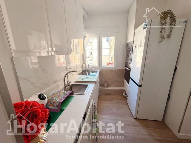 3 makuuhuone Asunto myytävänä paikassa Ciutat Jardi, Valencia kaupunki - 285 000 € (Ref: 9903988)