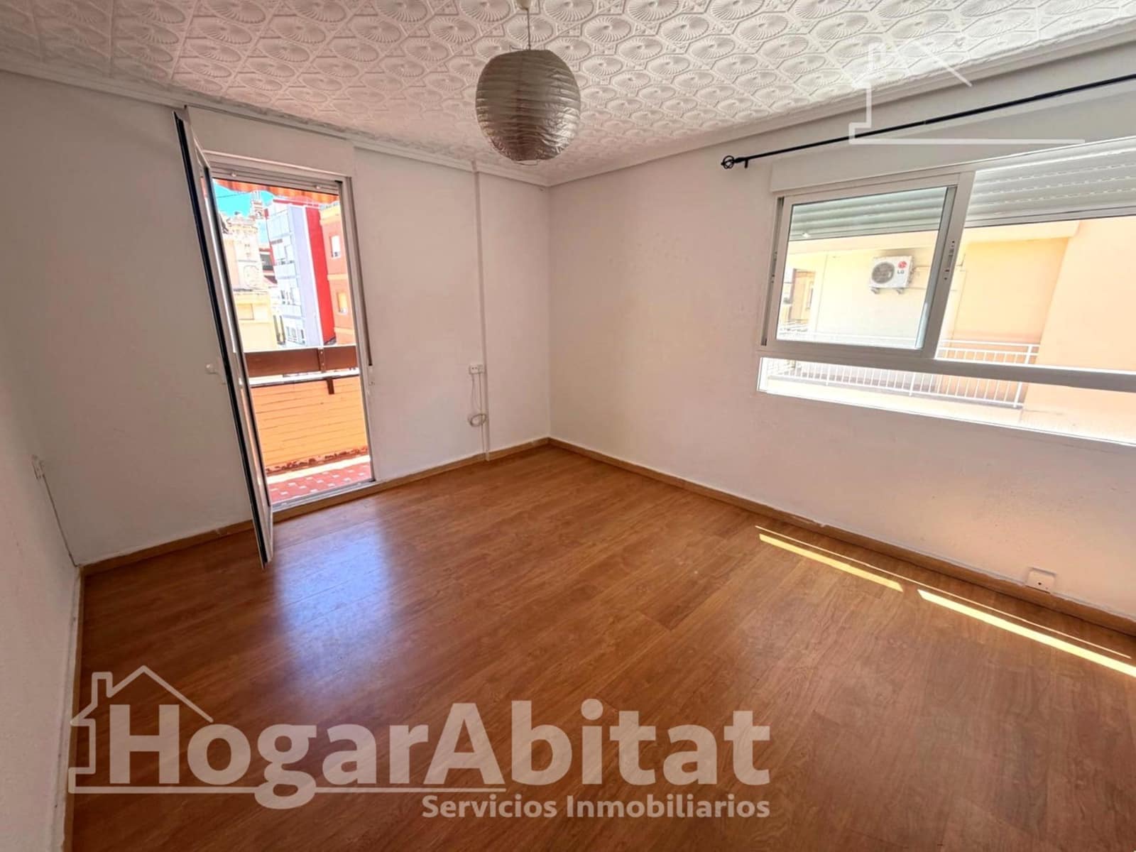 3 makuuhuone Asunto myytävänä paikassa Valencia kaupunki - 240 000 € (Ref: 9903989)