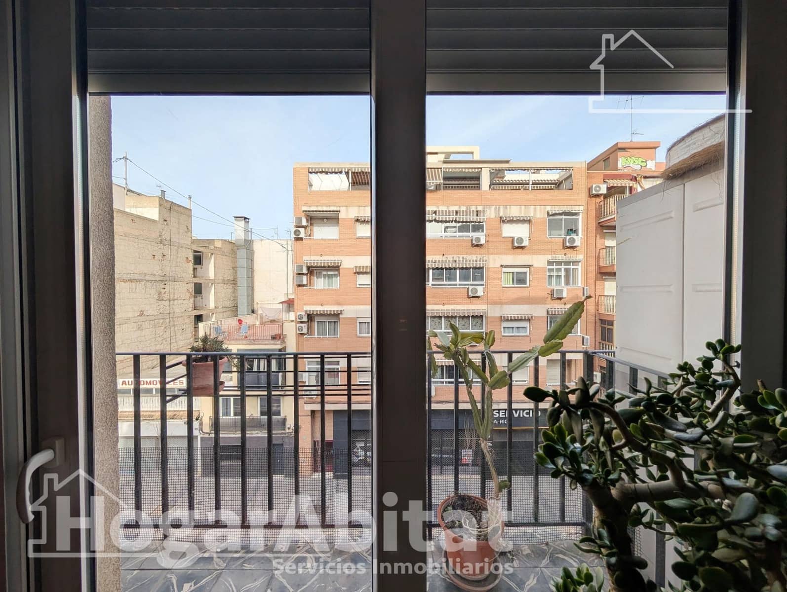 4 Zimmer Wohnung zu verkaufen in Alicante / Alacant Stadt - 172.500 € (Ref: 9903998)