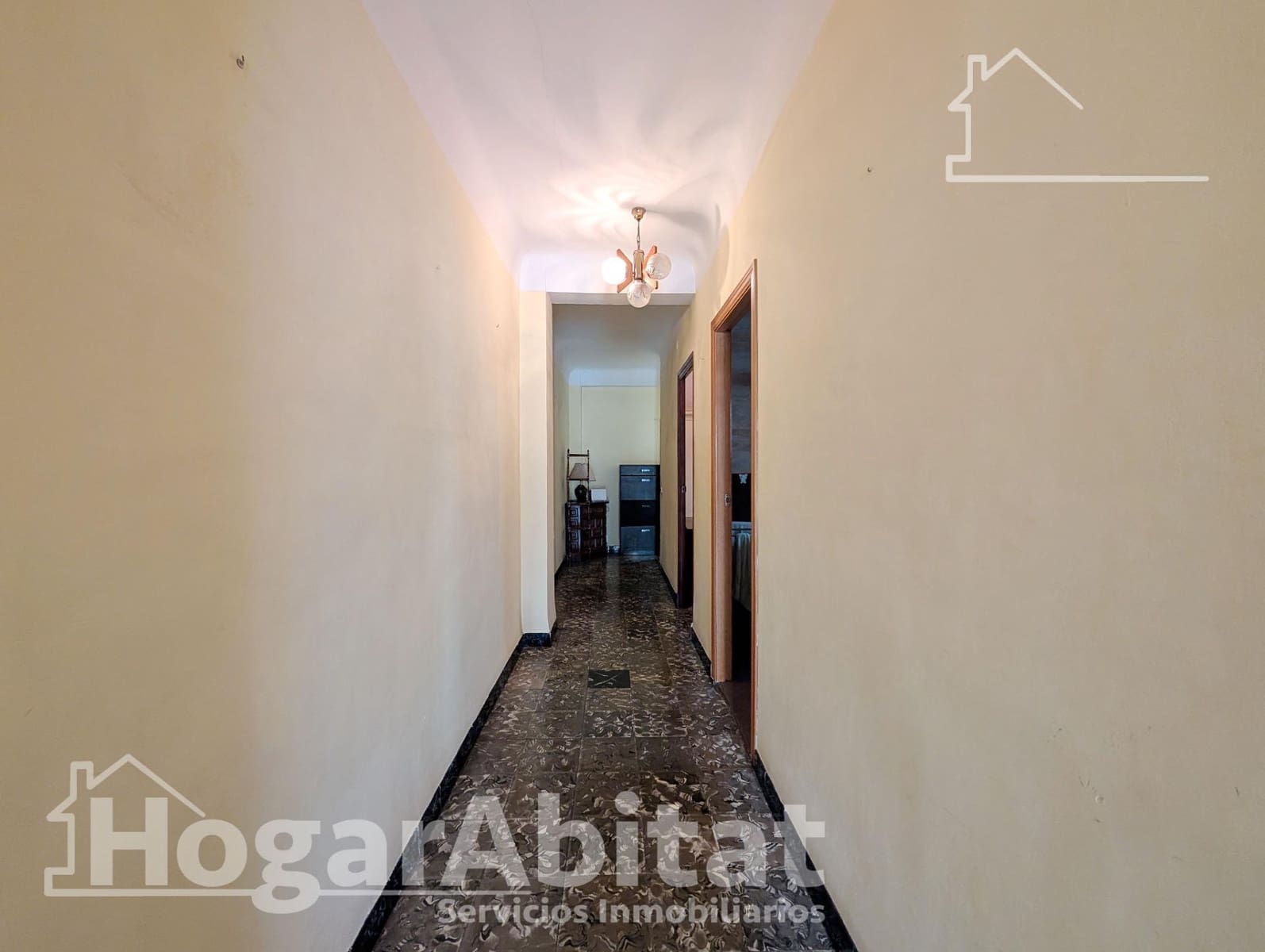 4 Zimmer Wohnung zu verkaufen in Alicante / Alacant Stadt - 172.500 € (Ref: 9903998)