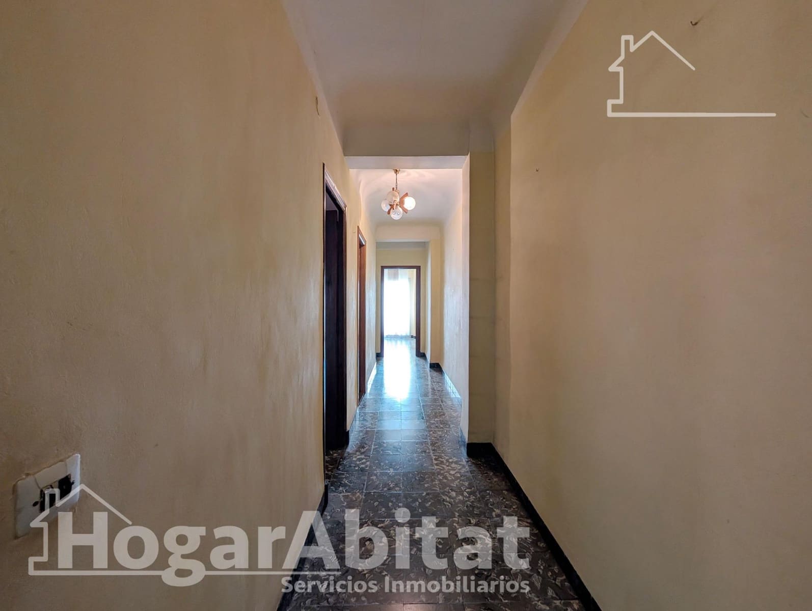 4 Zimmer Wohnung zu verkaufen in Alicante / Alacant Stadt - 172.500 € (Ref: 9903998)