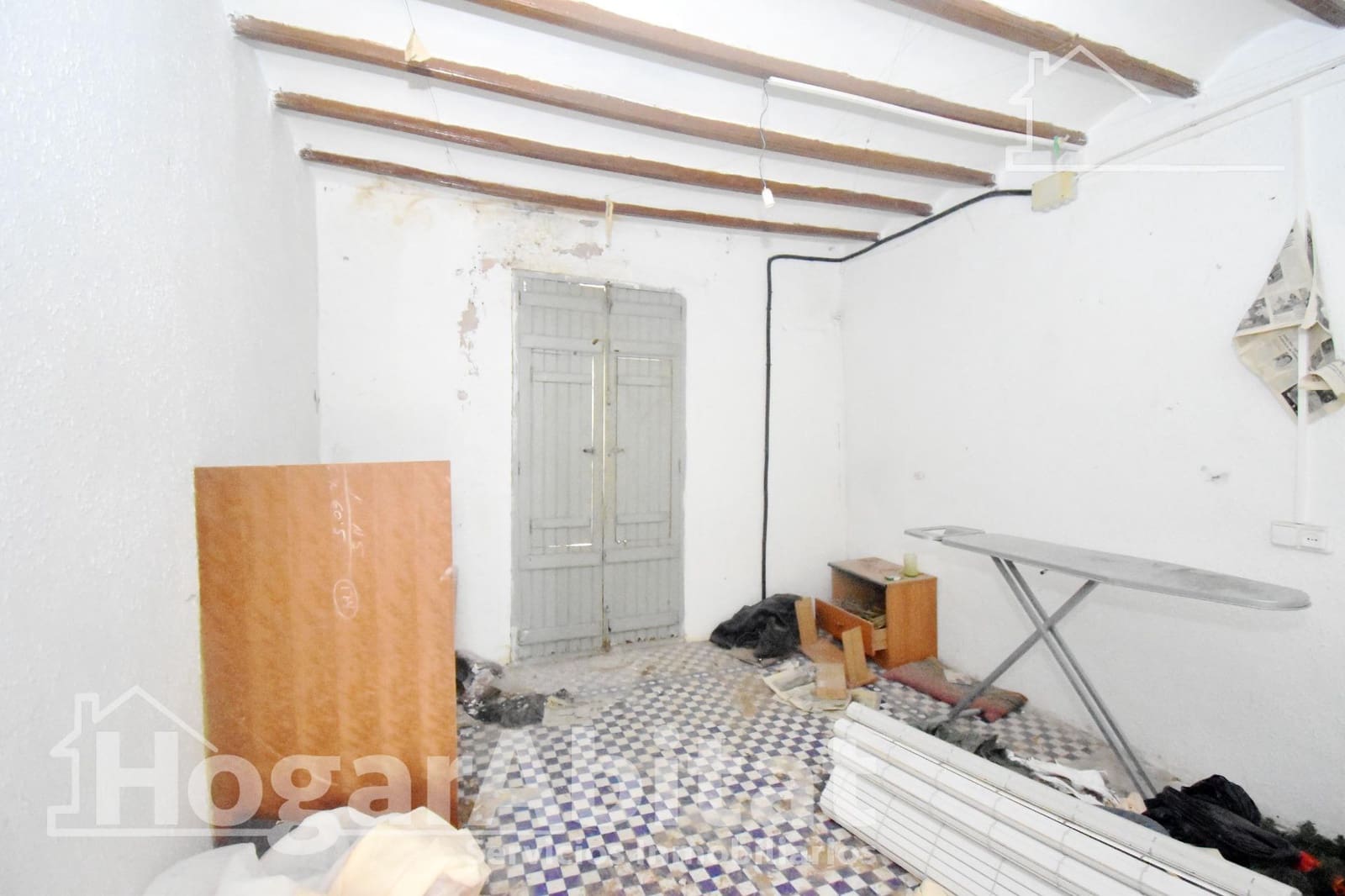 4 bedroom Townhouse for sale in Onda - € 145,000 (Ref: 9904000)