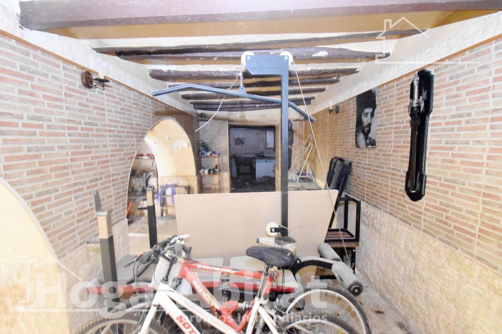4 bedroom Townhouse for sale in Onda - € 145,000 (Ref: 9904000)