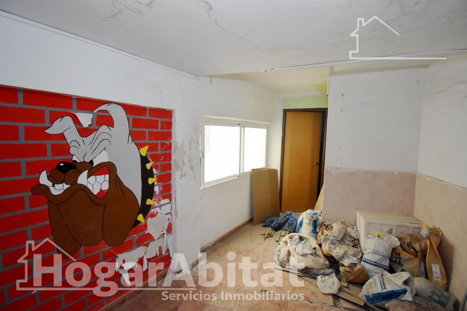 4 bedroom Townhouse for sale in Onda - € 145,000 (Ref: 9904000)