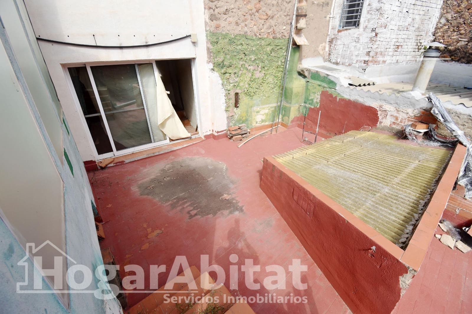 4 bedroom Townhouse for sale in Onda - € 145,000 (Ref: 9904000)