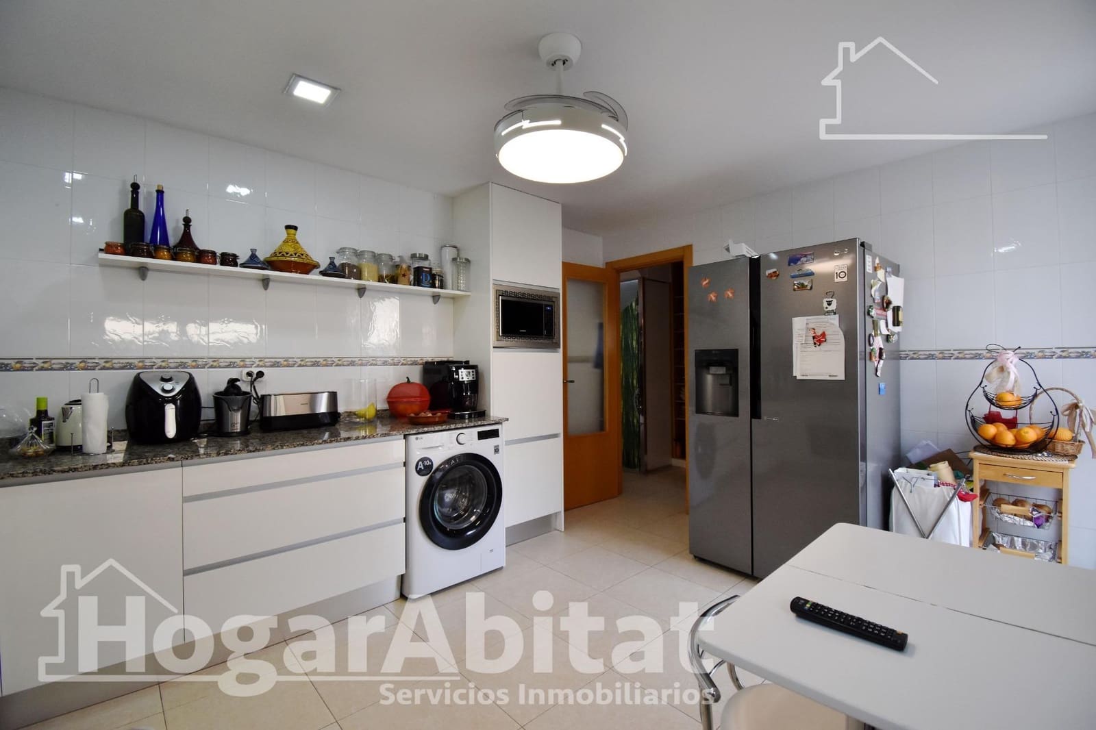 Adosado de 3 habitaciones en Almoines en venta con piscina garaje - 275.000 € (Ref: 9904003)