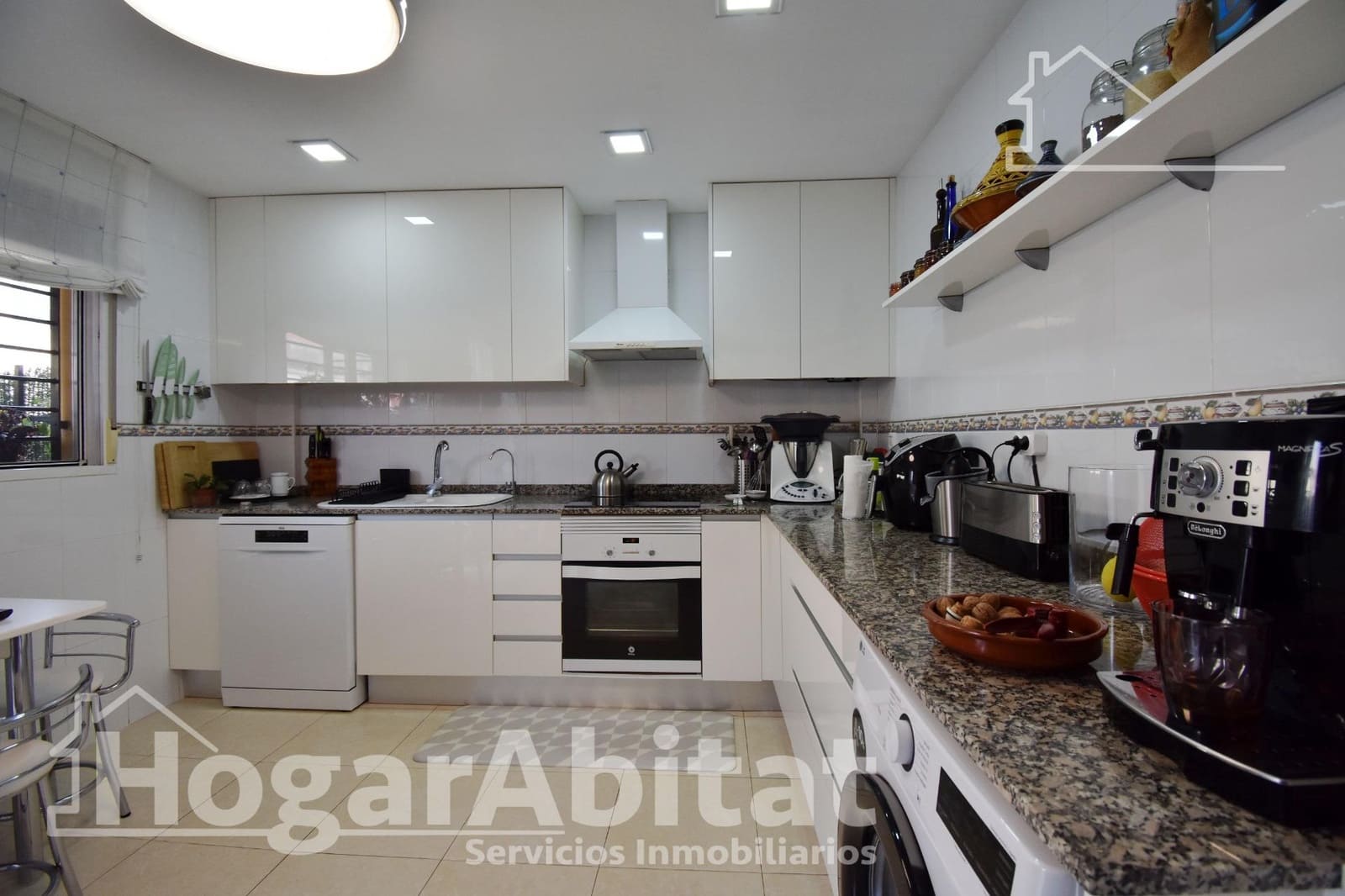 Adosado de 3 habitaciones en Almoines en venta con piscina garaje - 275.000 € (Ref: 9904003)