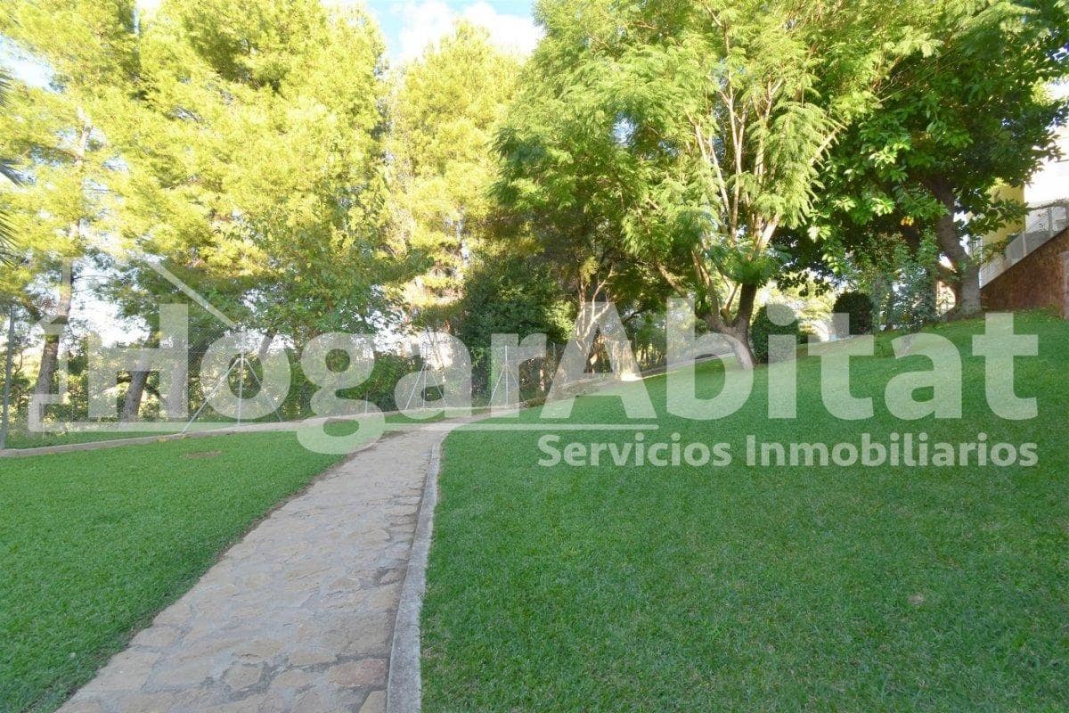 Adosado de 3 habitaciones en Almoines en venta con piscina garaje - 275.000 € (Ref: 9904003)