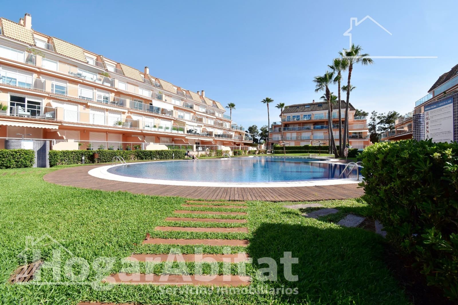 2 bedroom Flat for sale in Denia with pool garage - € 369,000 (Ref: 9904005)
