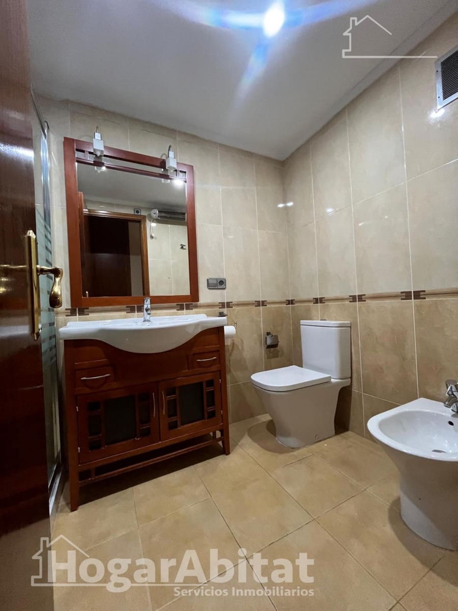 4 makuuhuone Asunto myytävänä paikassa Valencia kaupunki - 380 000 € (Ref: 9904009)