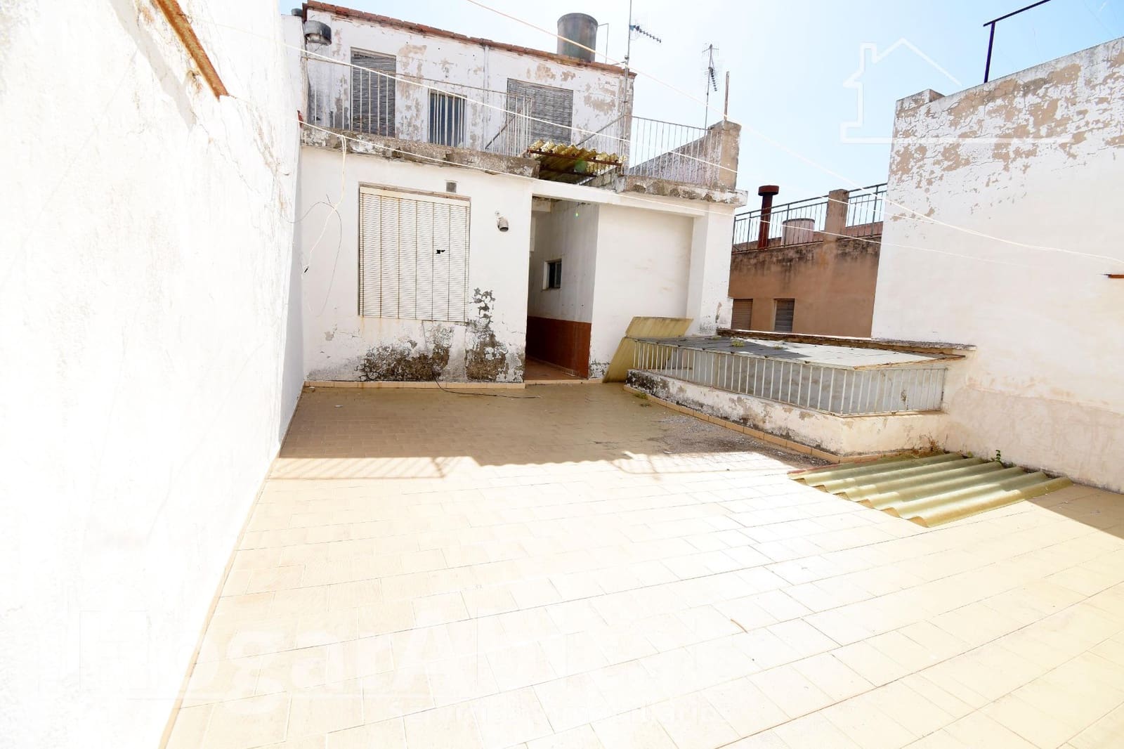 6 soverom Hus til salgs i Bellreguard med garasje - € 175 000 (Ref: 9908073)