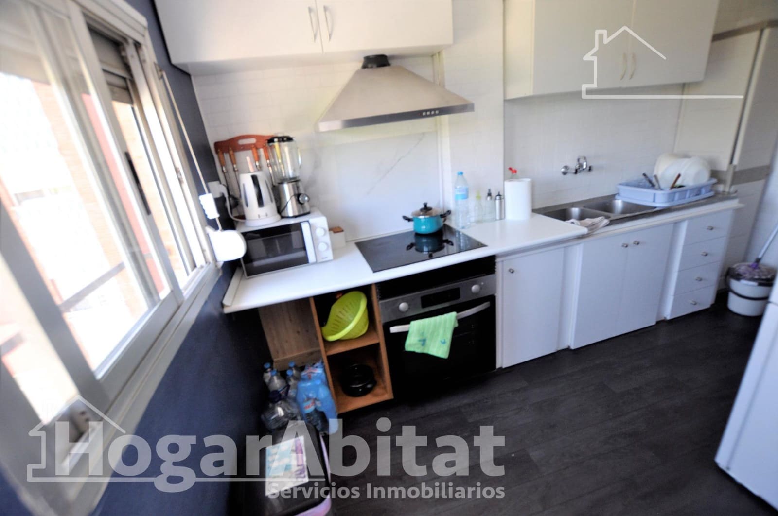 3 bedroom Flat for sale in Valencia city - € 188,000 (Ref: 9911113)