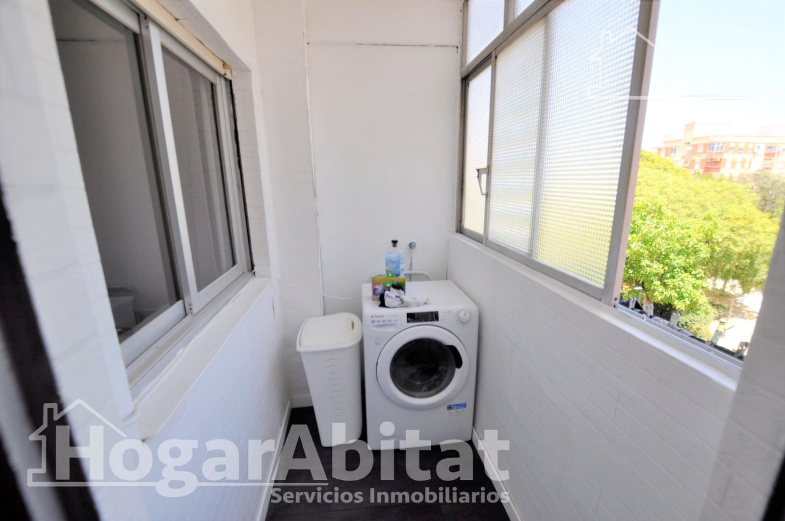 3 bedroom Flat for sale in Valencia city - € 188,000 (Ref: 9911113)