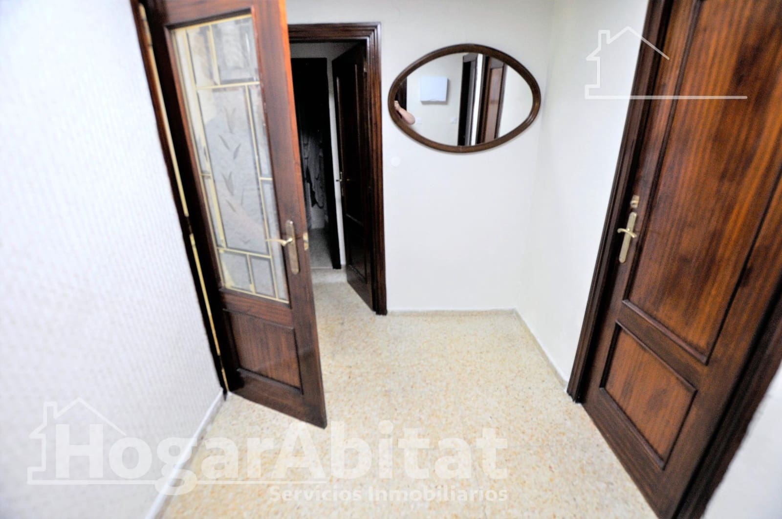 3 bedroom Flat for sale in Valencia city - € 188,000 (Ref: 9911113)