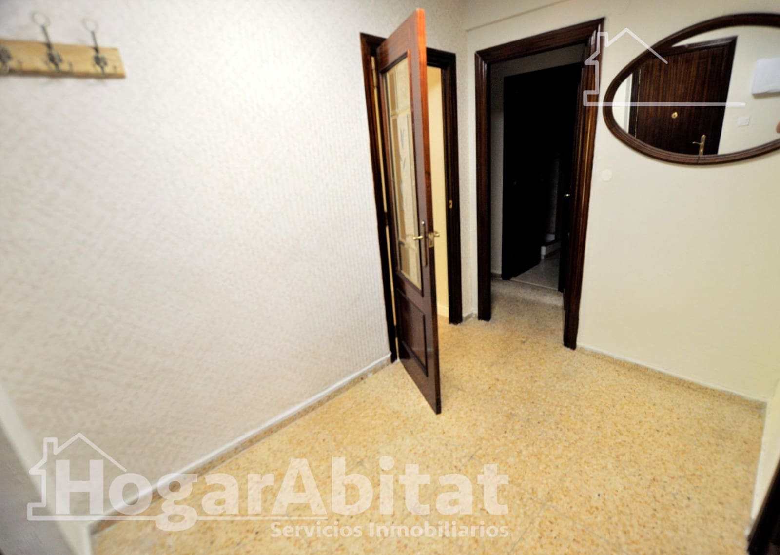 3 bedroom Flat for sale in Valencia city - € 188,000 (Ref: 9911113)