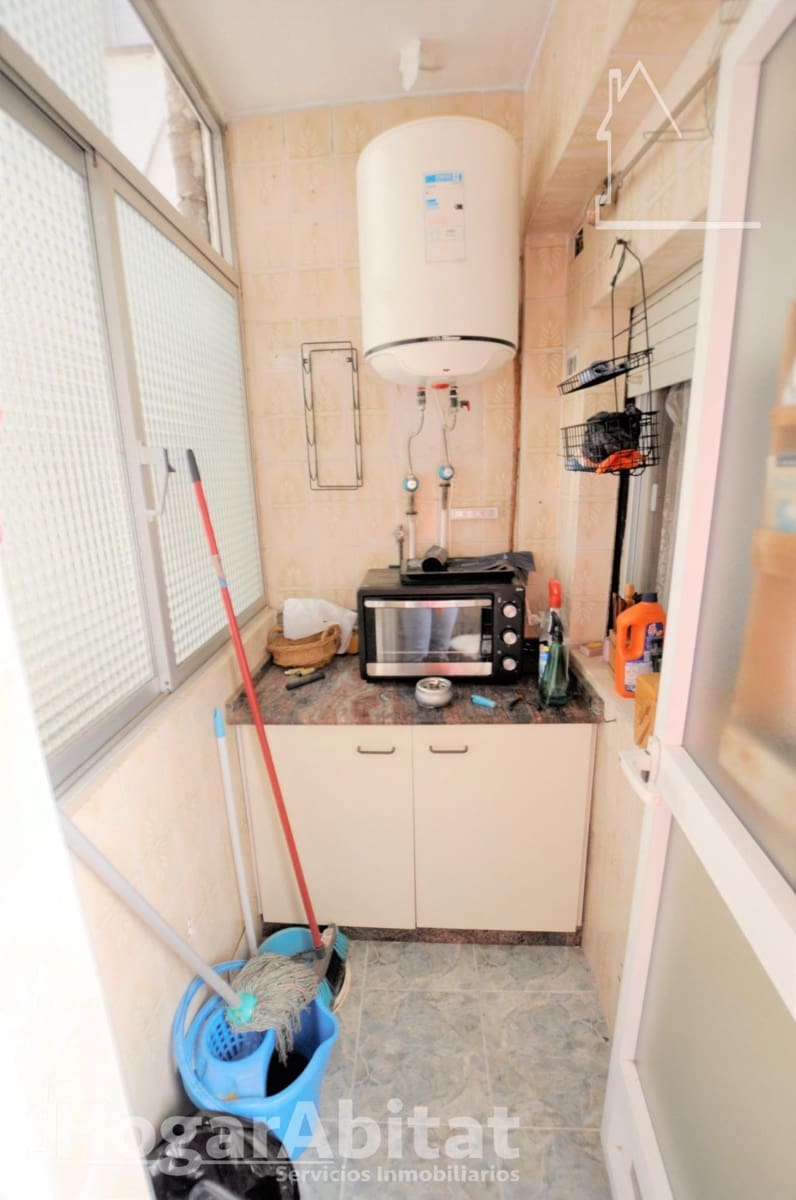 Piso de 4 habitaciones en Xirivella en venta - 189.000 € (Ref: 9911114)
